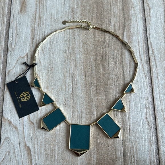 House of Harlow 1960 Green & Gold Necklace - Picture 2 of 5